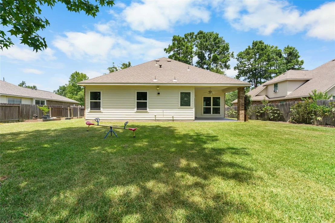 Photo of 6923 Dillon Drive