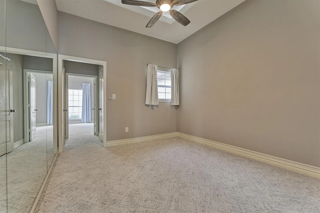 Photo of 4 Regency Point