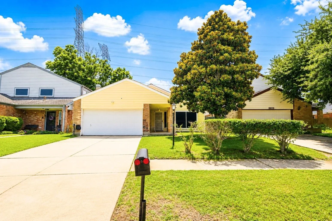 Photo of 8615 Belle Park Drive