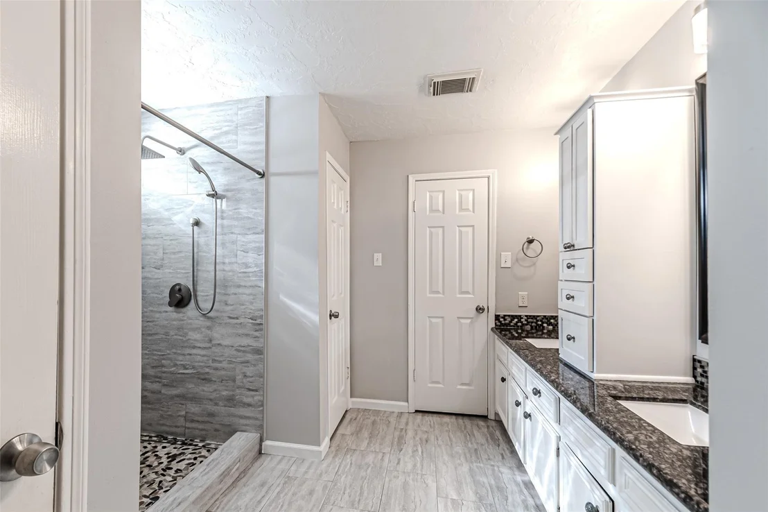 Photo of 8211 Riverglade Drive