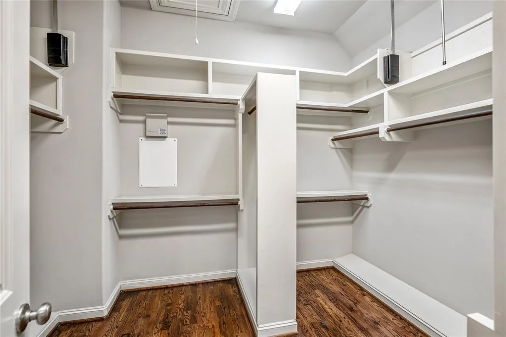Photo of 10913 Upland Park