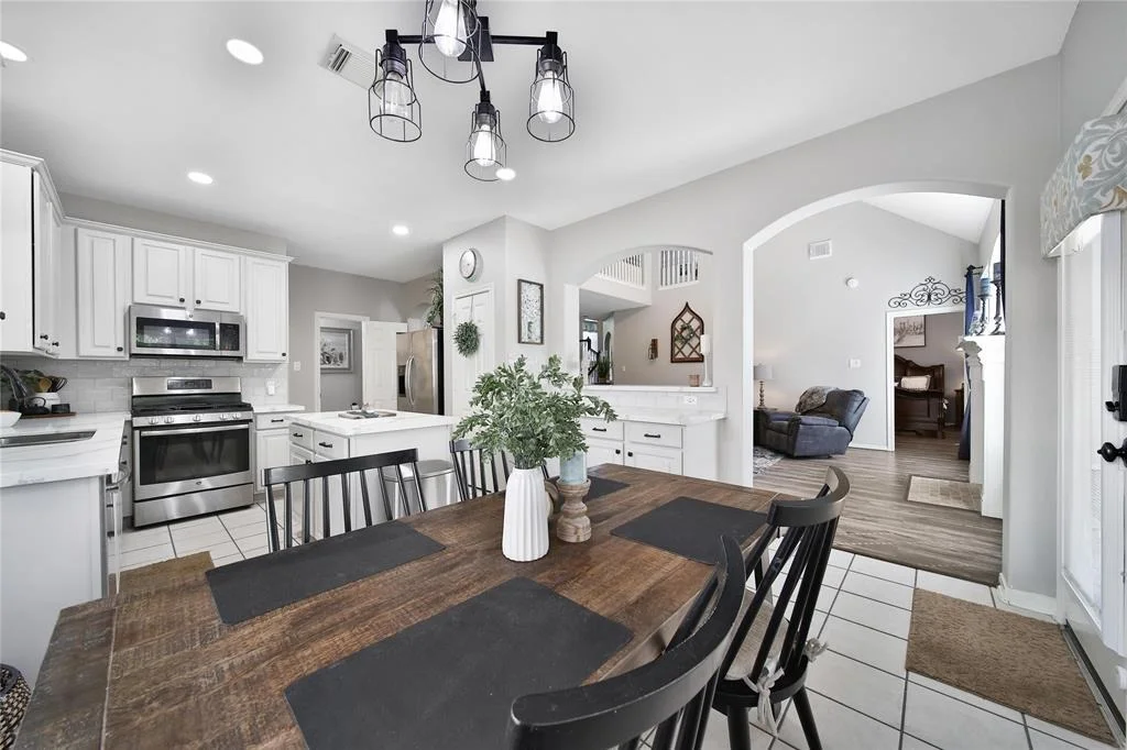 Photo of 15811 Chapel Lake Drive