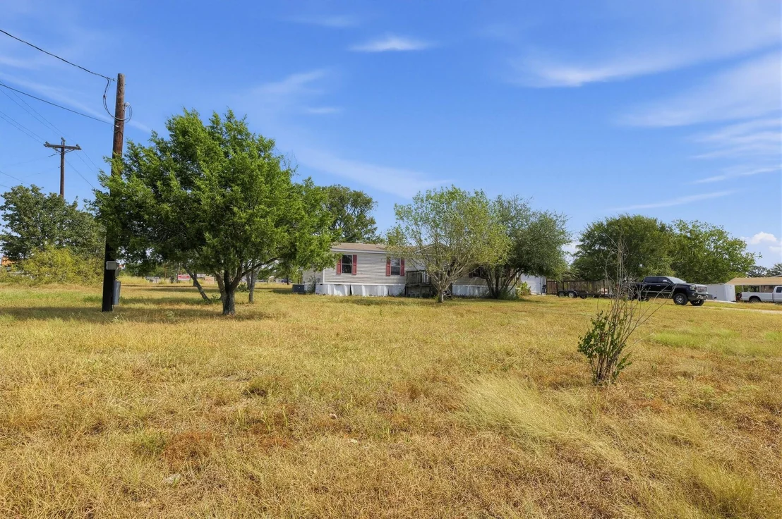 Photo of 104 Lone Oak Circle