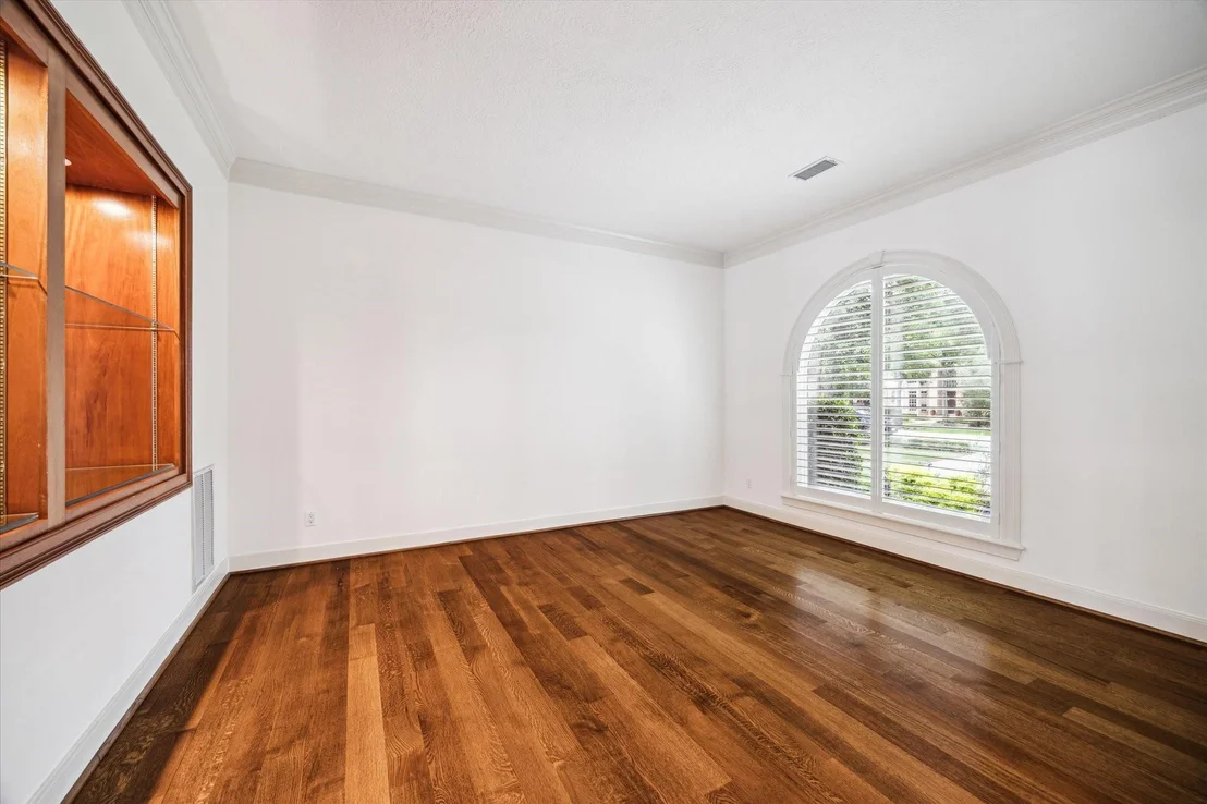 Photo of 30 Halfmoon Court