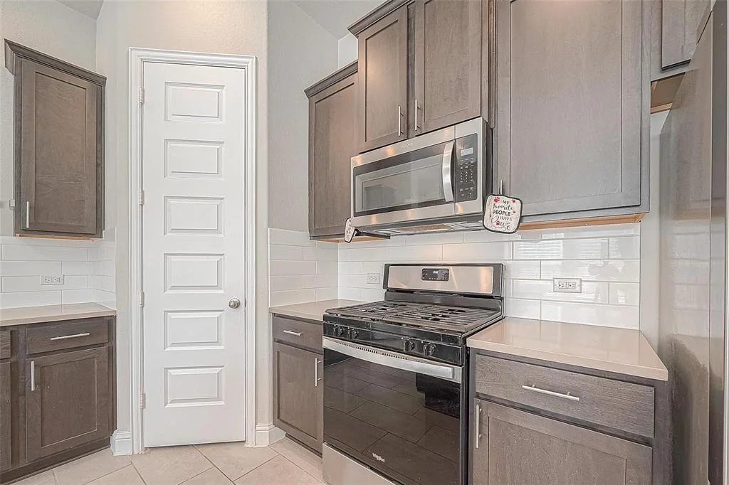 Photo of 17710 White Lightning Way