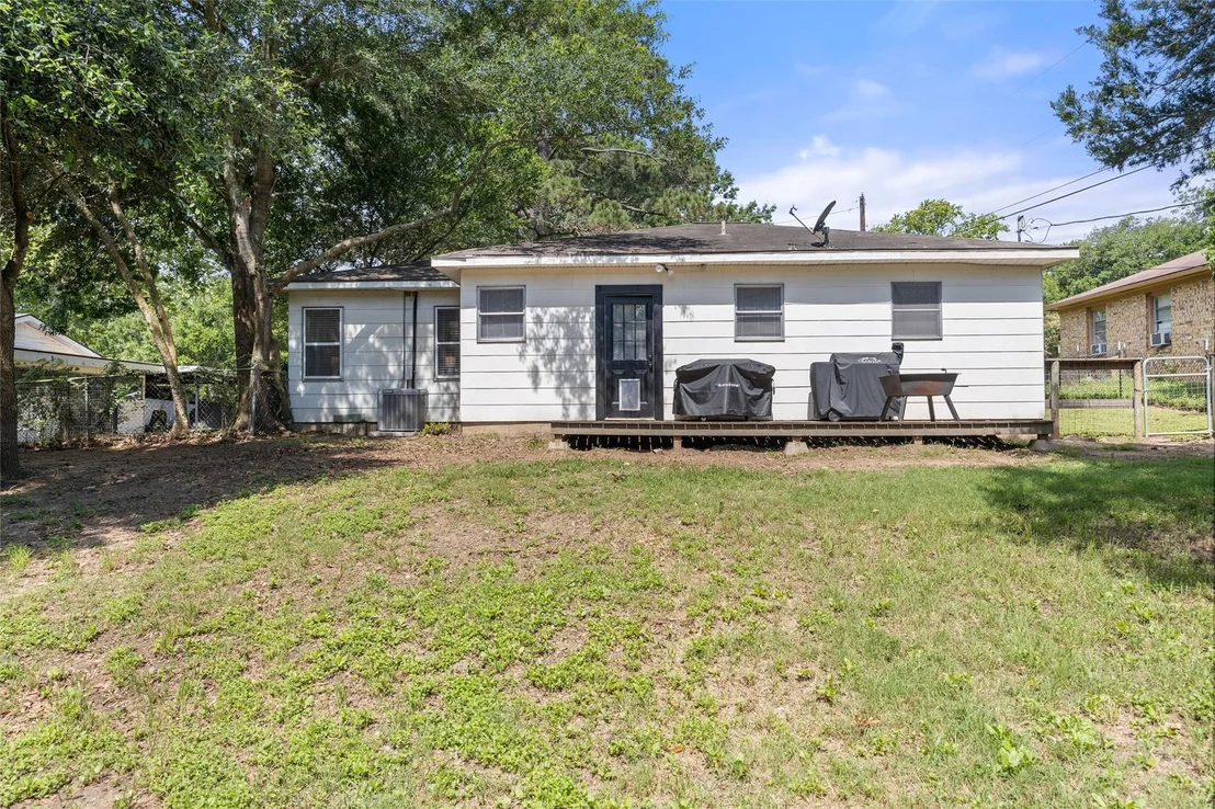 Photo of 205 Hampshire Drive