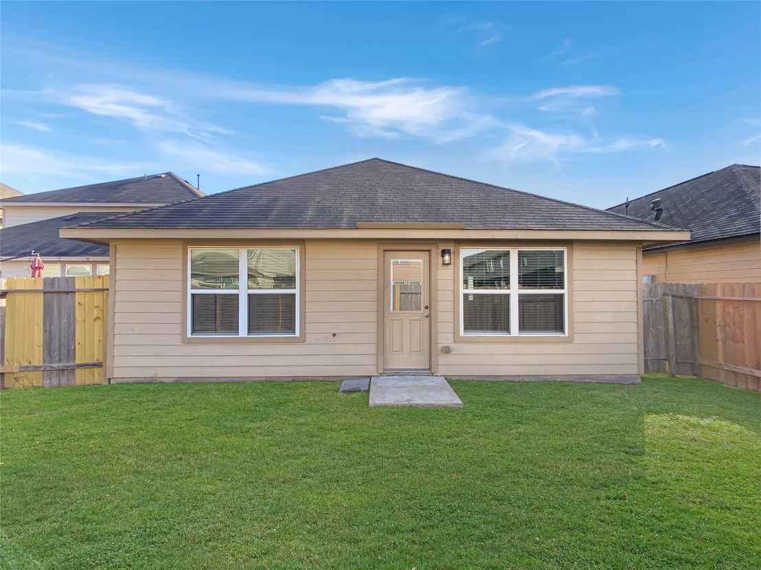 Photo of 10307 Solitude Way