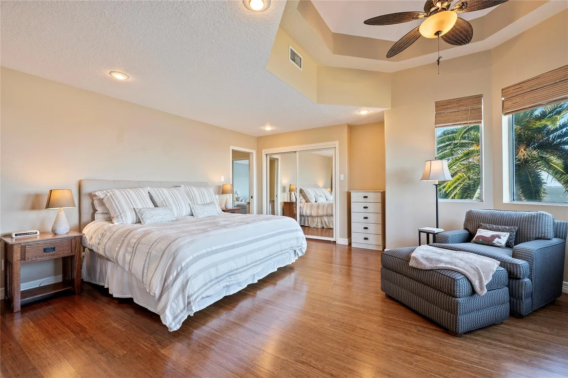 Photo of 5123 W Bayshore Drive