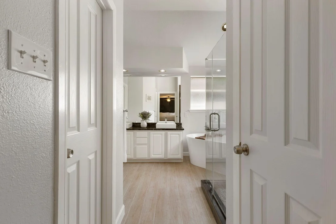 Photo of 50 W New Avery Place