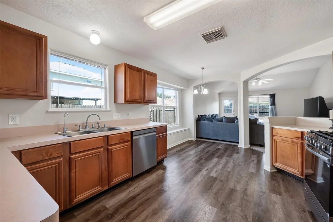Photo of 6030 Moscone Court
