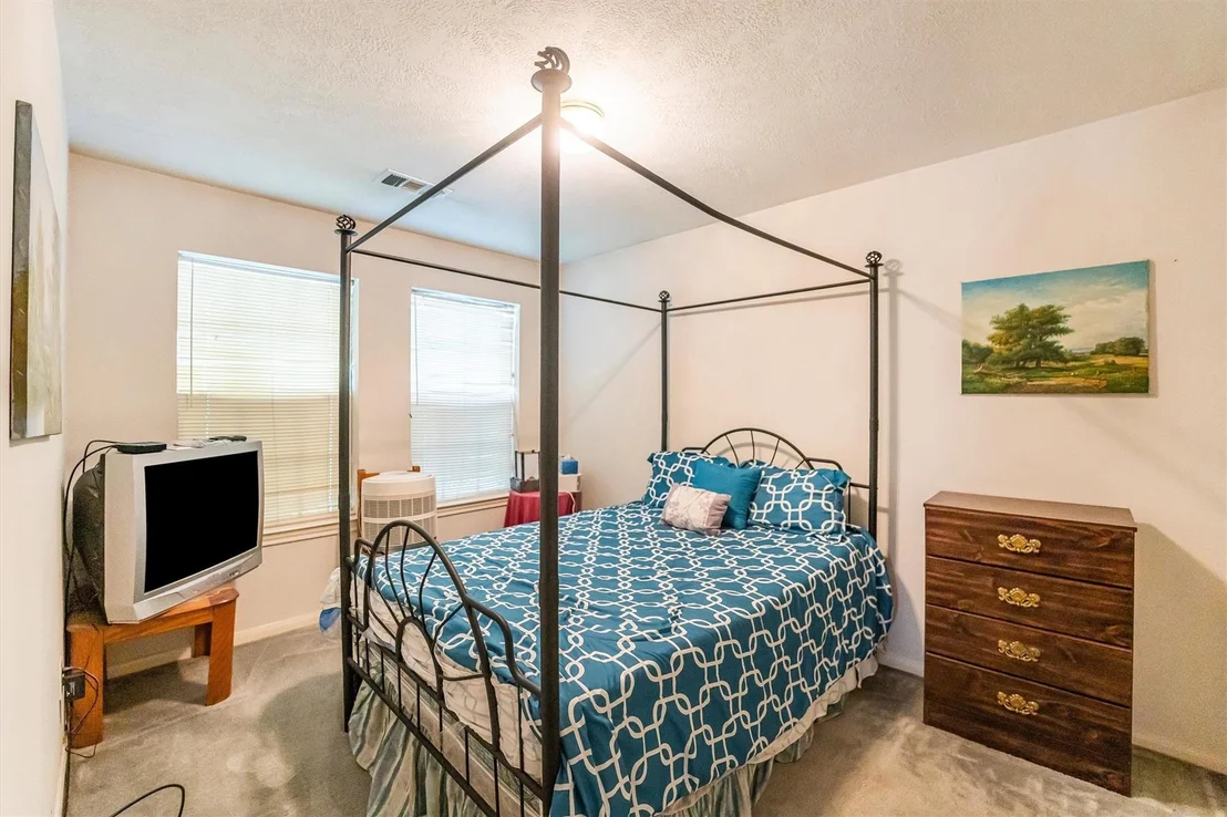 Photo of 4134 Surreydon Drive