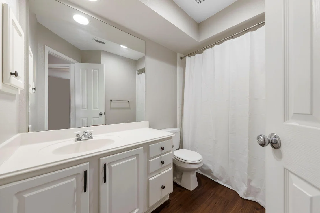 Photo of 123 Sheerborne Court