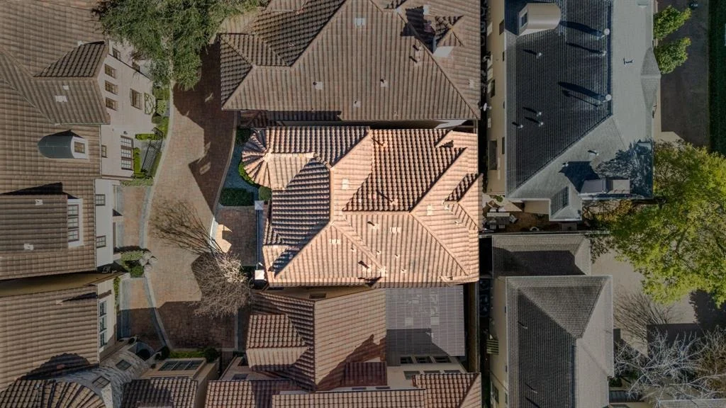 Photo of 2810 Mid Lane