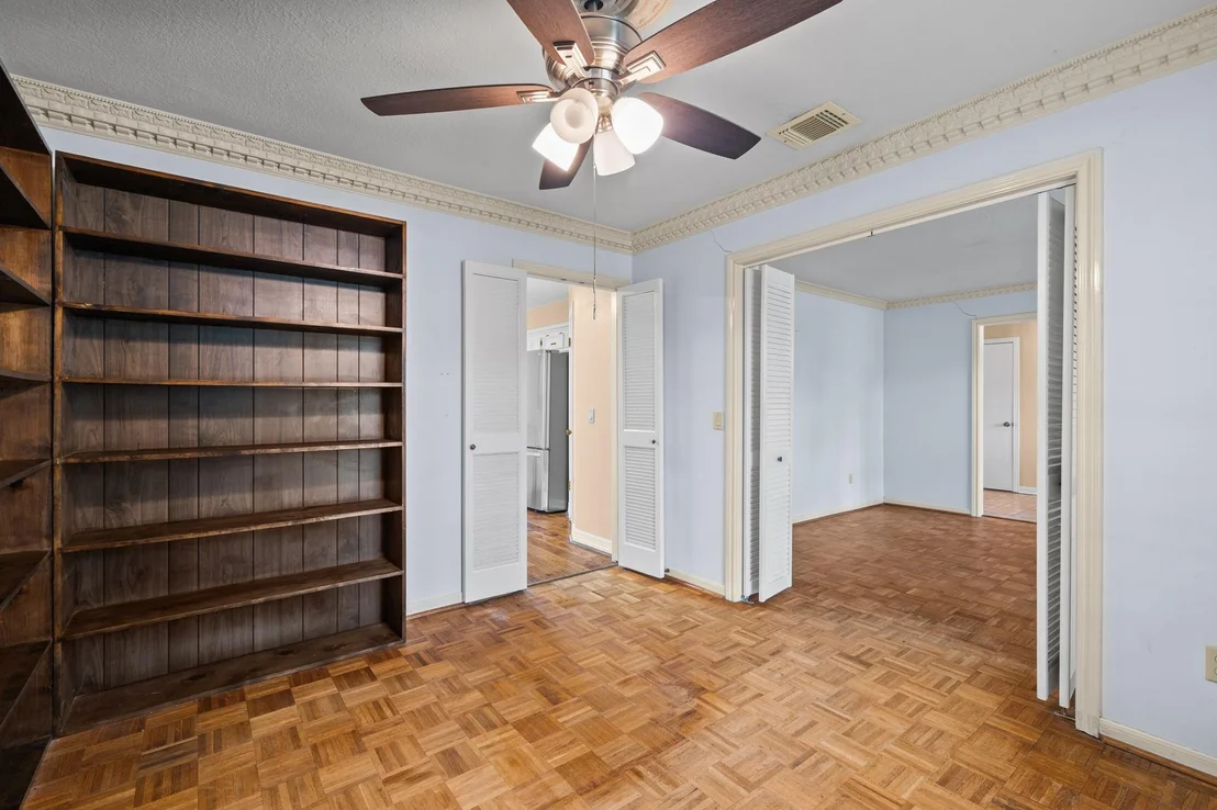 Photo of 4007 Valley Estates Drive