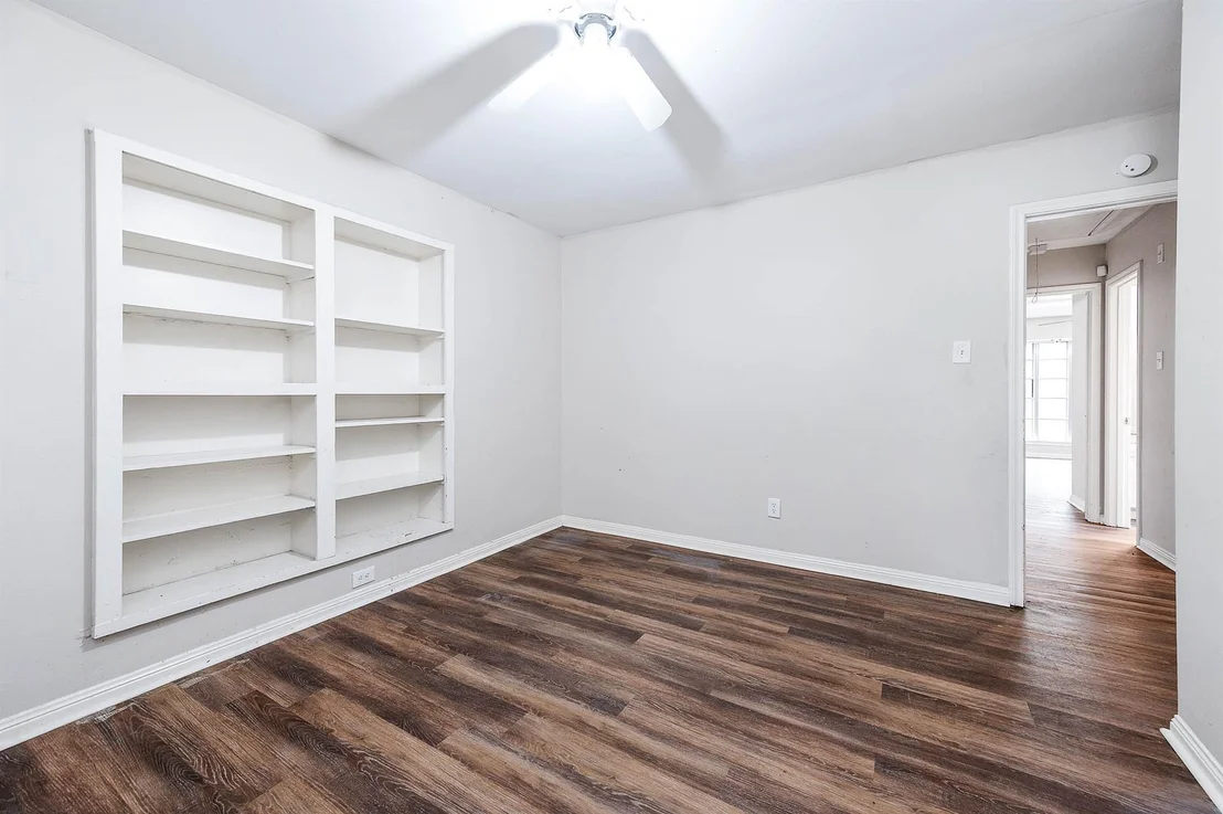 Photo of 7526 Antoine Drive