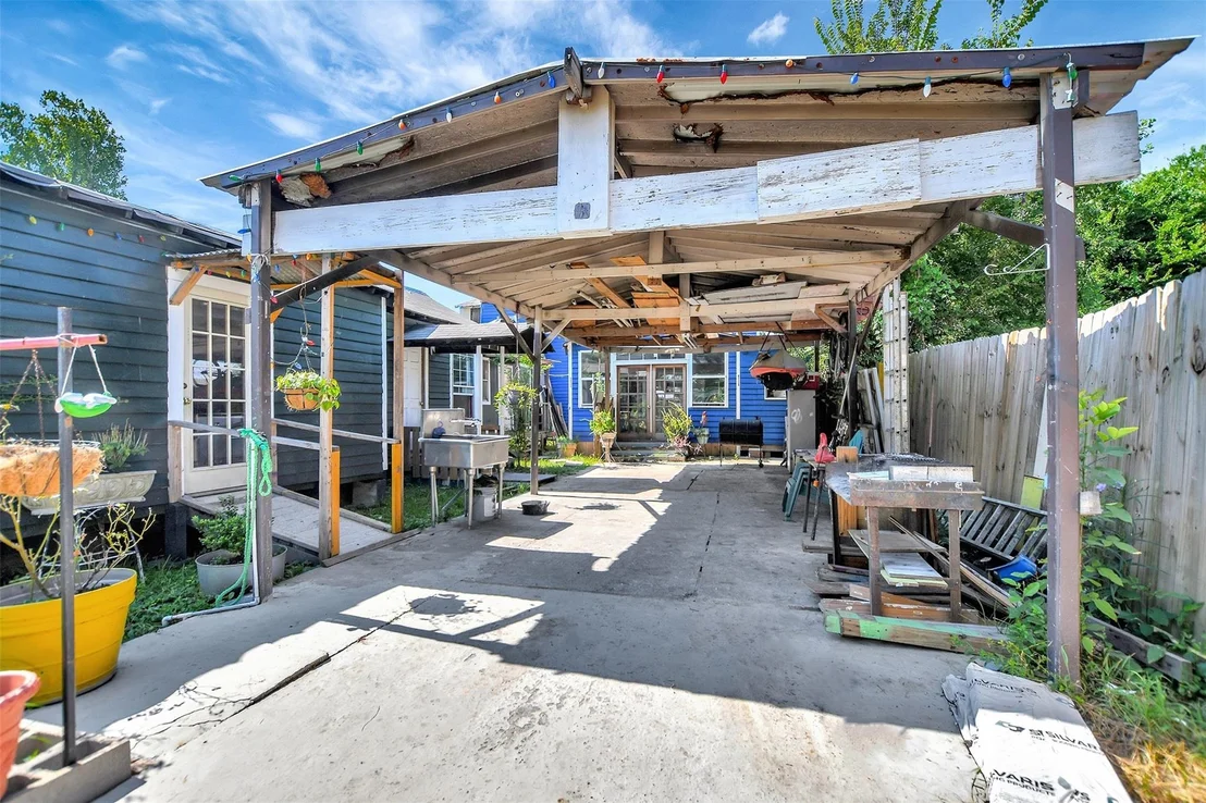 Photo of 4422 Shelton Road