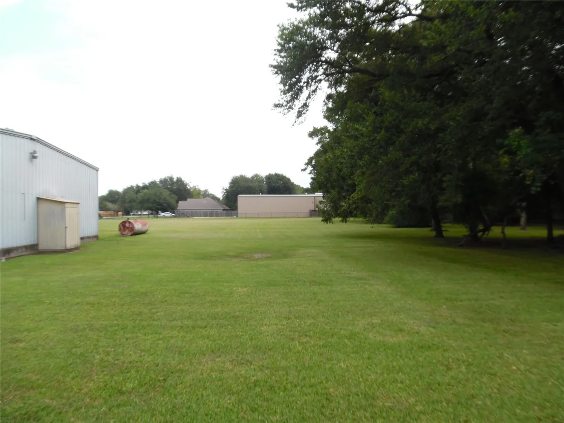Photo of 14084 Highway 6