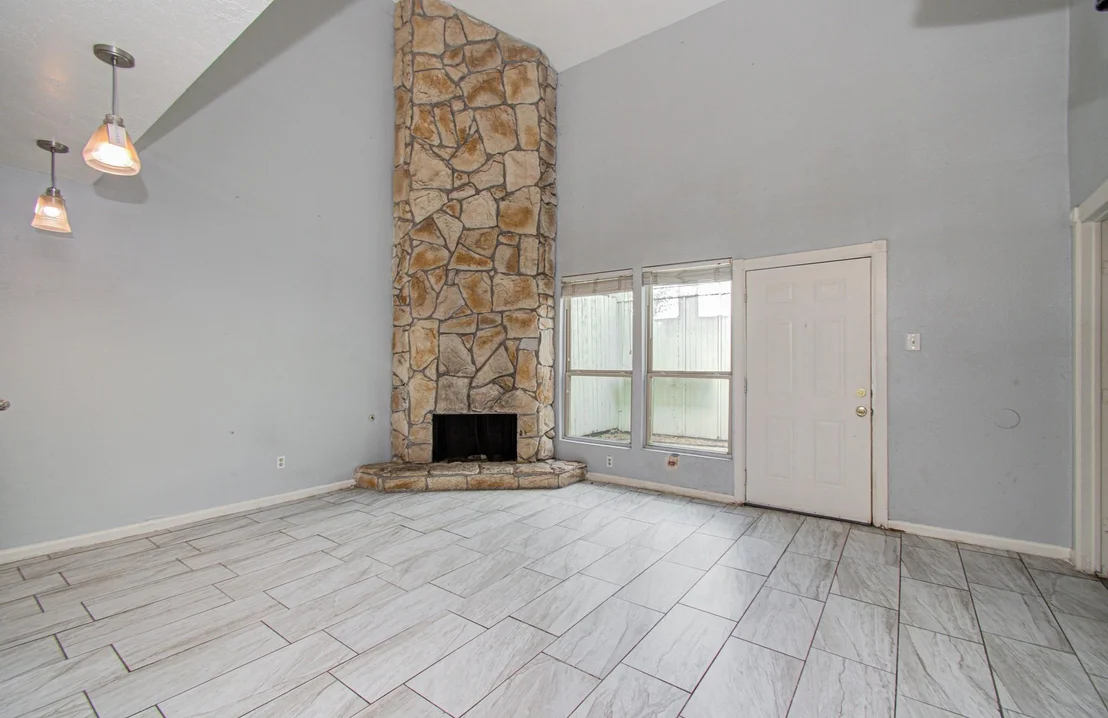 Photo of Unit C at 5710 Easthampton Drive