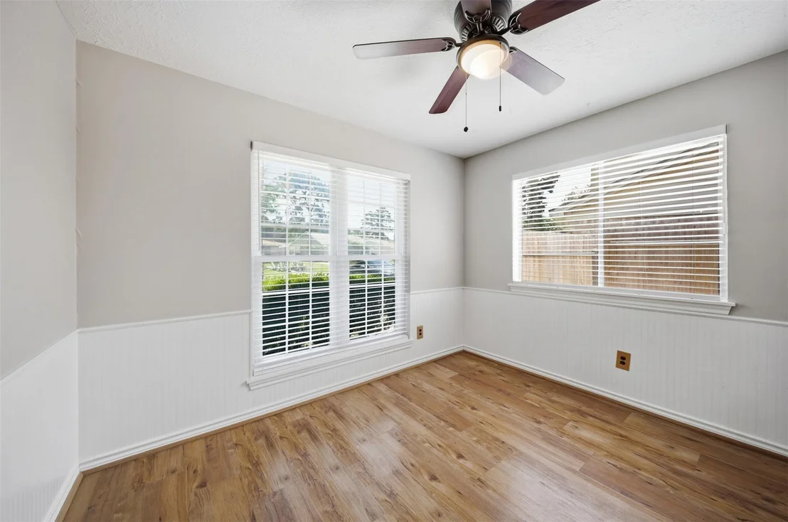 Photo of 24015 Spring Mill Lane