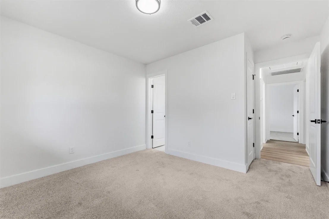 Photo of 7502 Woodsman Trail