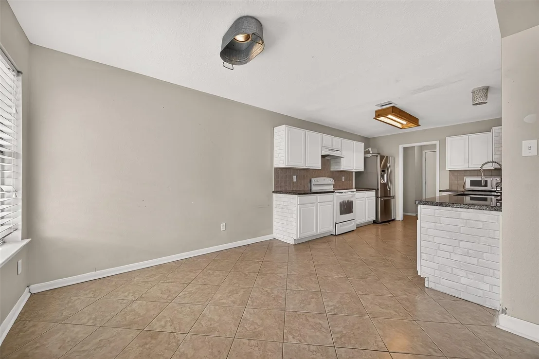 Photo of 18111 Shallow Leaf Lane