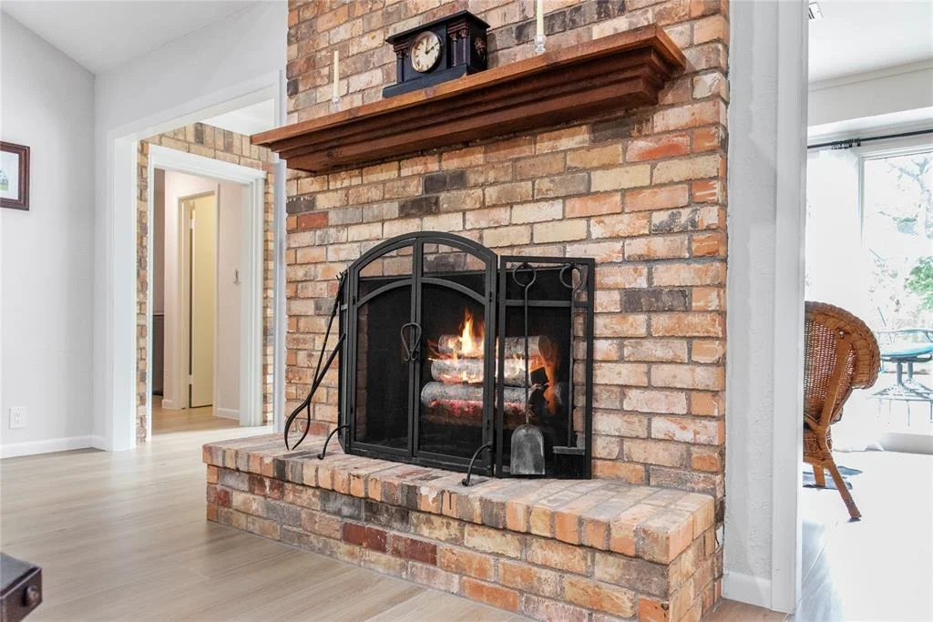 Photo of 2219 Black Hawk Lane