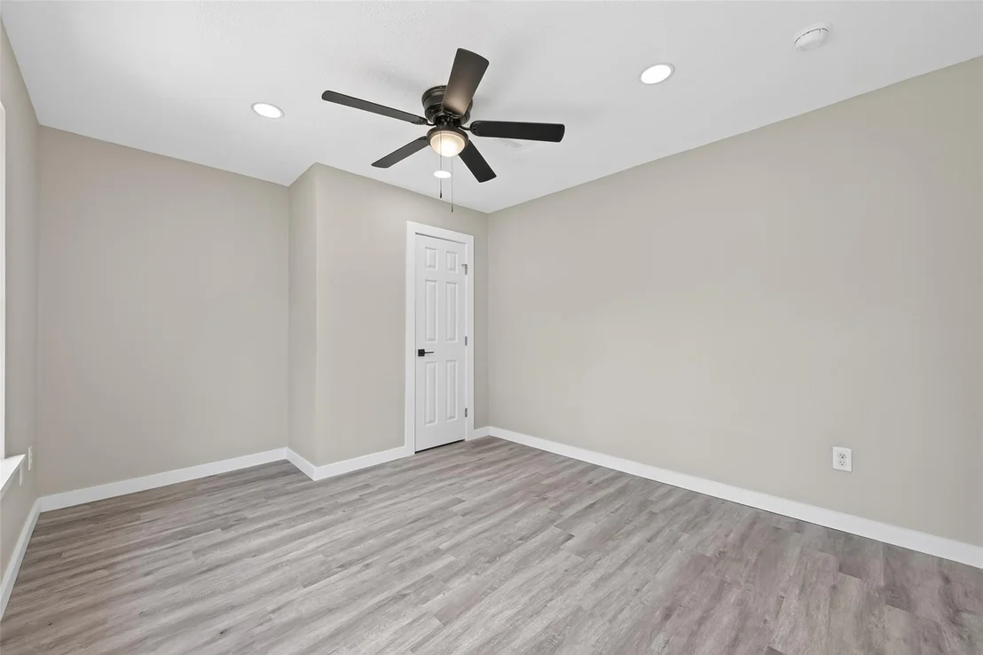 Photo of 1241 Moody Road