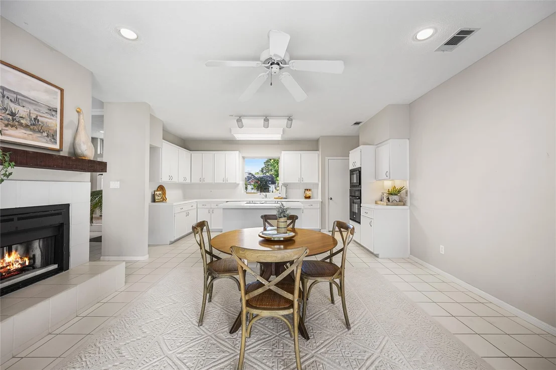 Photo of 11918 Thoreau Drive