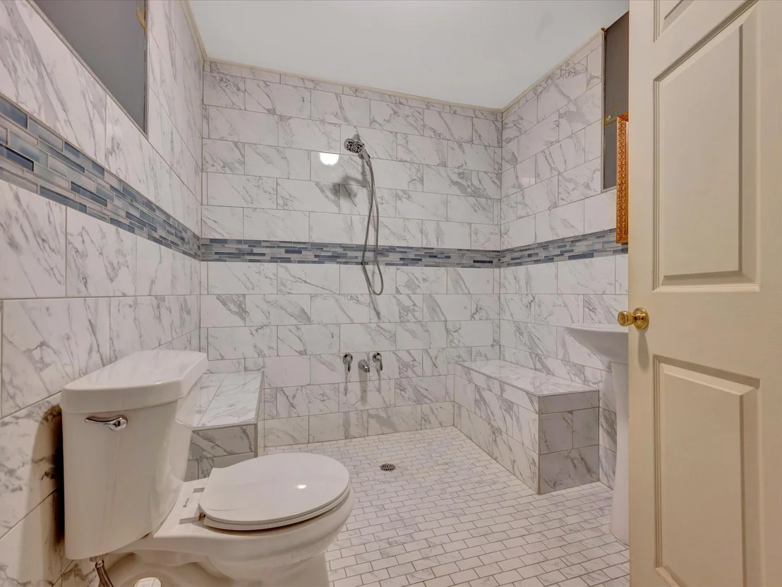 Photo of 1216 N Hendrix Avenue