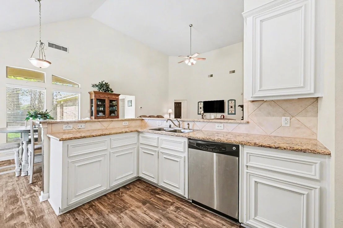 Photo of 7418 Lakesage Lane
