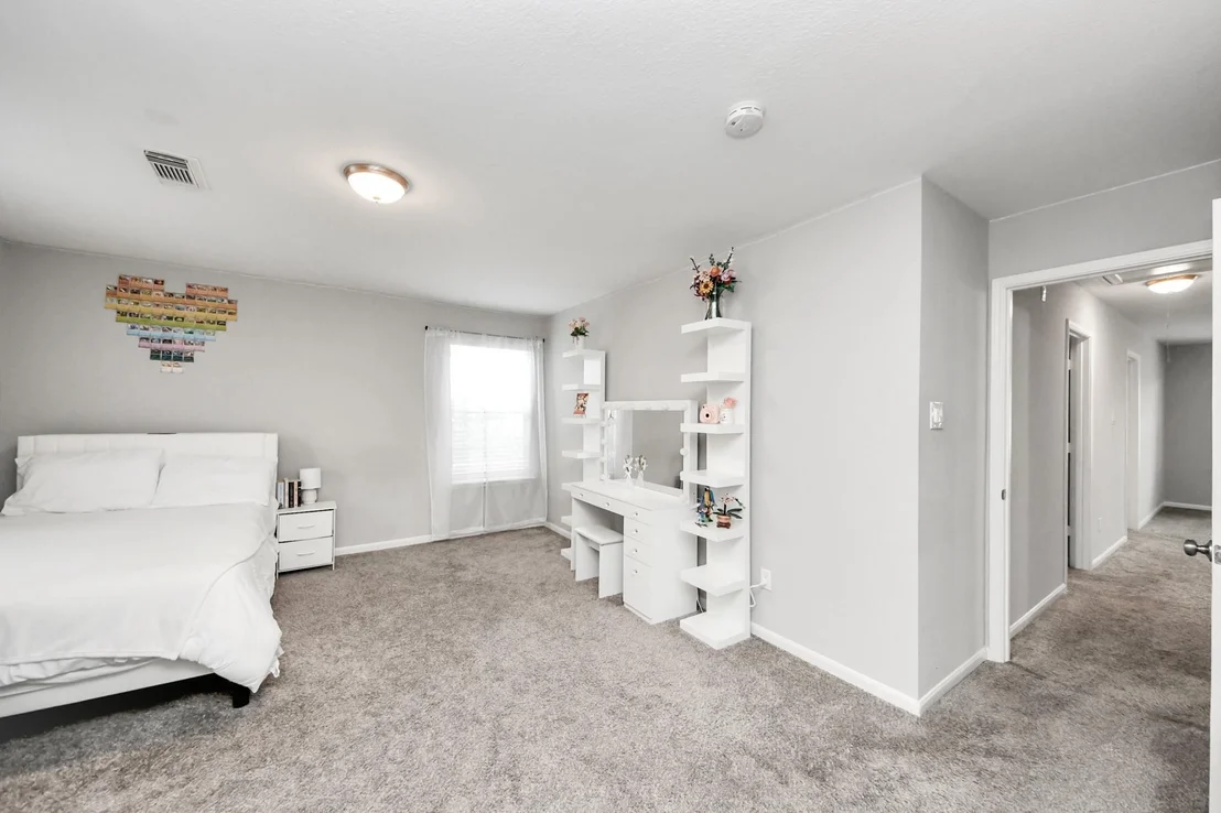Photo of 1315 Chalk Rock Drive
