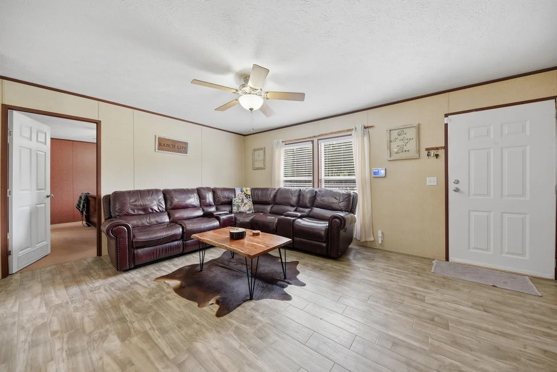 Photo of 1182 Oak Crest Drive