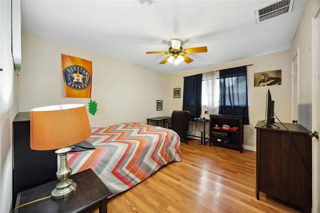 Photo of 6107 Brown Bark Drive