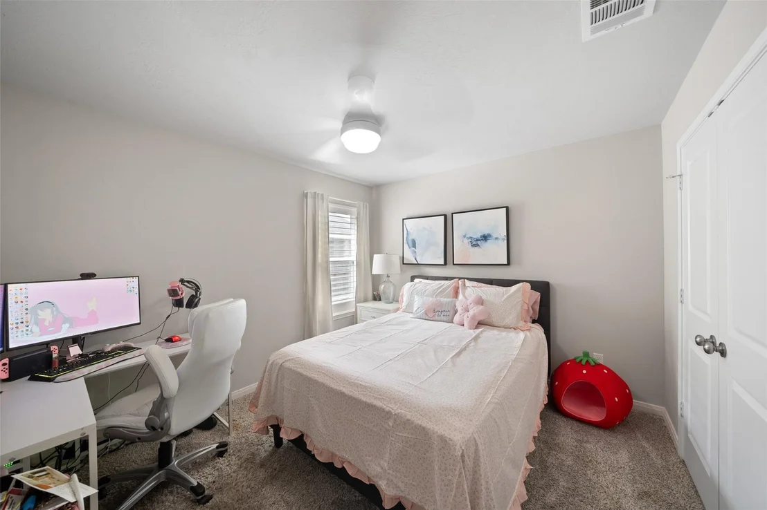 Photo of 1300 Kingsgate
