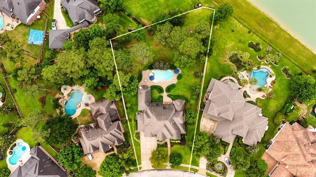 Photo of 102 Manor Lake Estates Drive