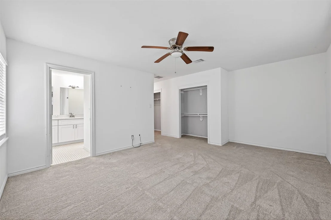Photo of 11107 Cedarhurst Drive