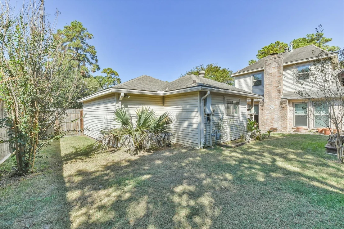 Photo of 1602 N Hollow Drive