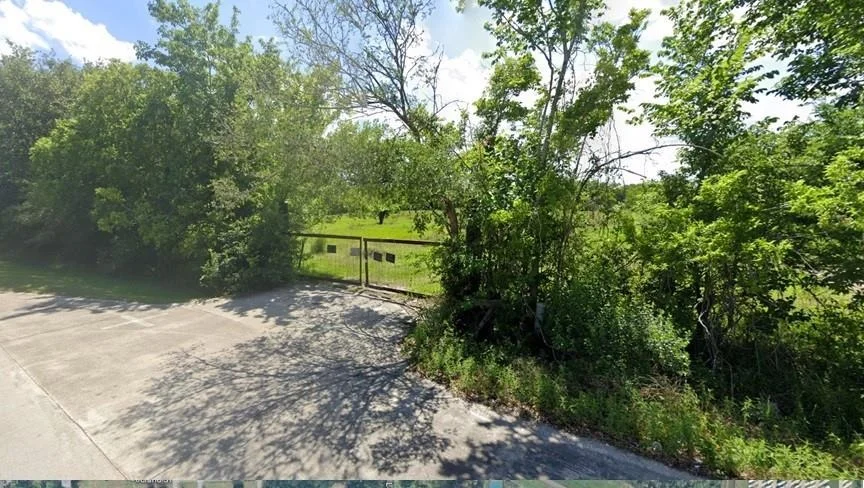 Photo of 2612 Lake Road