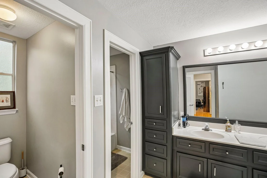 Photo of 34 Highbush Court