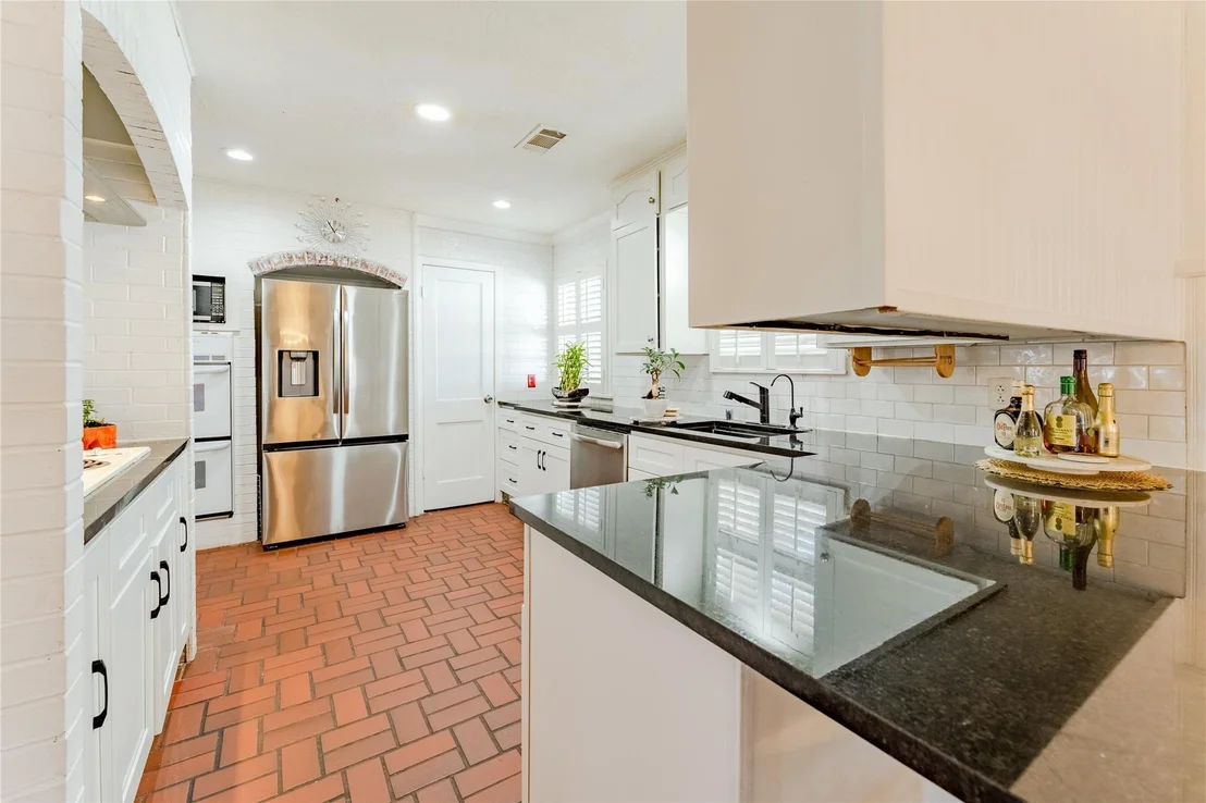 Photo of 11407 Iberia Drive