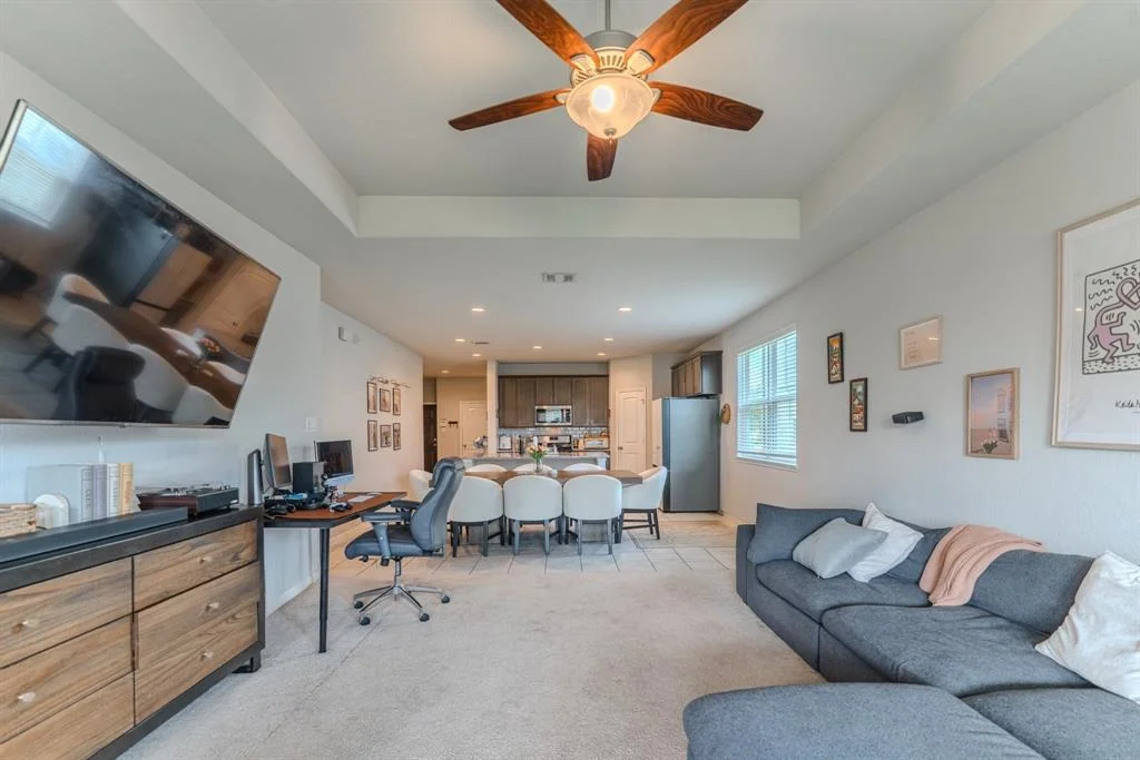 Photo of 17619 Harbourfront Road
