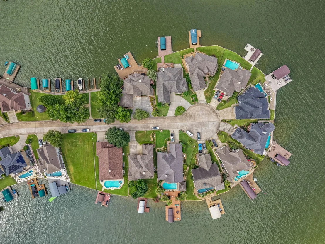 Photo of 318 Bayshore Drive
