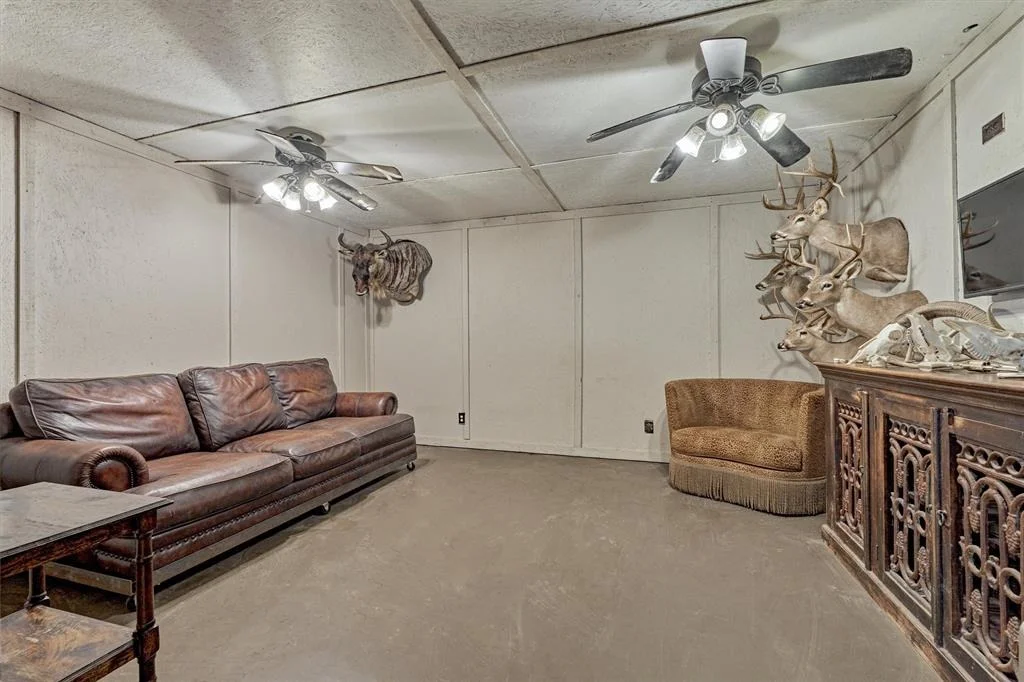Photo of 6215 Glenhill Drive
