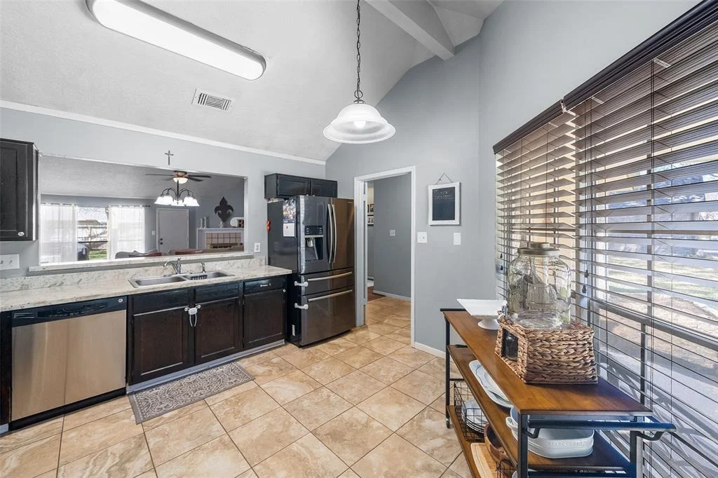 Photo of 5202 Rivertree Lane