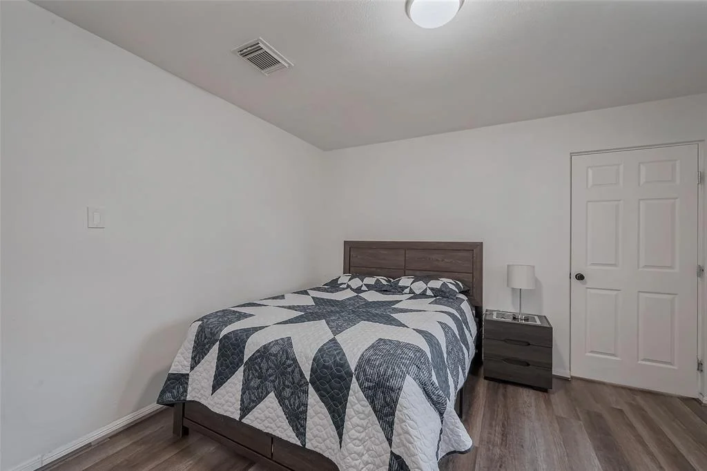 Photo of 5310 Foresthaven Drive