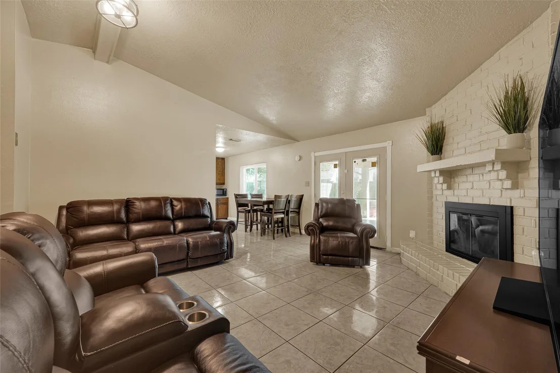 Photo of 14927 Sheffield Terrace