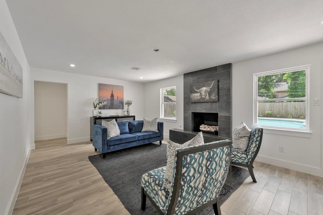 Photo of 3807 Midforest Drive