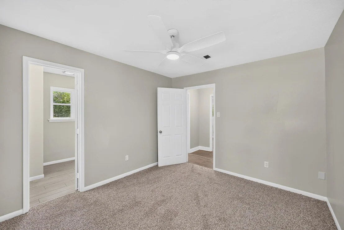 Photo of 1718 County Road 401