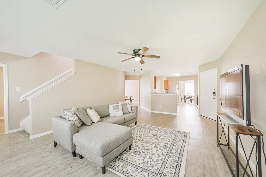 Photo of 16726 Warbler Drive