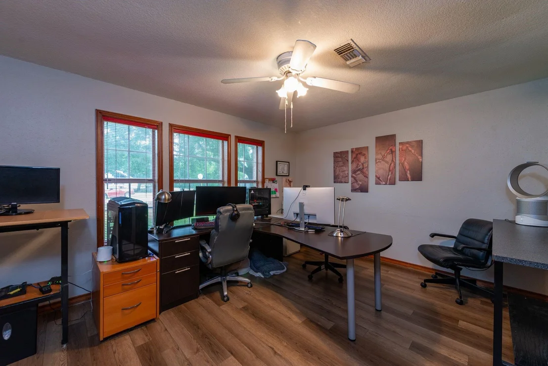 Photo of 330 N 4th Street